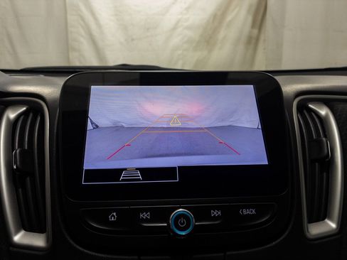 Used 2024 Chevrolet Malibu LT image 25