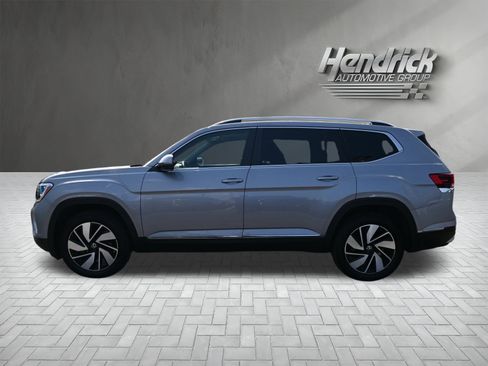 Used 2024 Volkswagen Atlas SEL image 8