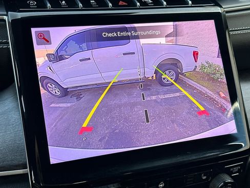 Used 2023 Jeep Grand Cherokee Limited image 20