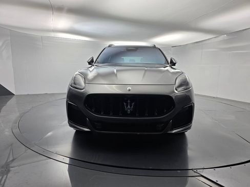 Used 2024 Maserati Grecale Trofeo AWD/4WD image 2