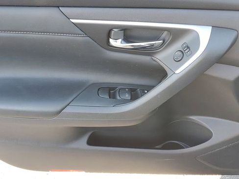 Used 2016 Nissan Altima 2.5 SL w/ 2.5 Technology w/LED Package image 13