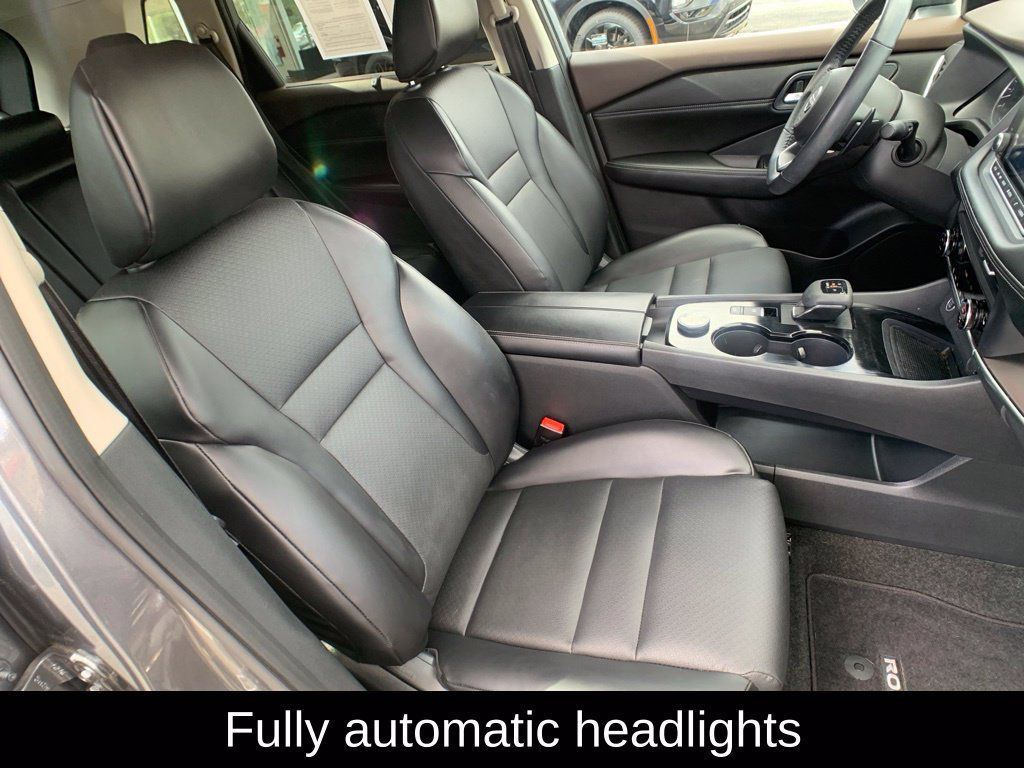 Certified 2023 Nissan Rogue SV w/ SV Premium B Package AWD/4WD image 33