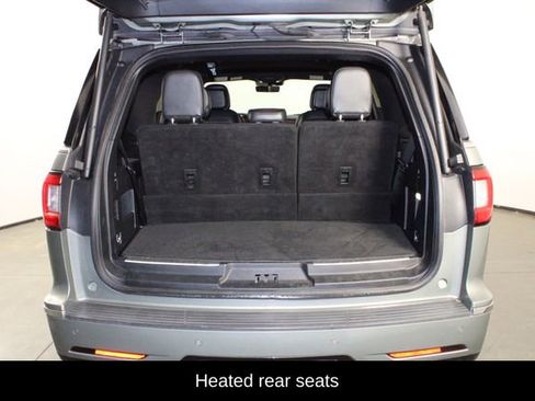 Used 2019 Lincoln Navigator Premiere image 14