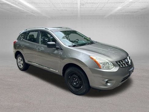 Used 2015 Nissan Rogue S w/ Convenience Package FWD image 8