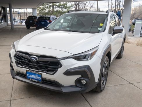 Certified 2025 Subaru Crosstrek 2.5i Limited w/ Popular Package #4A image 3