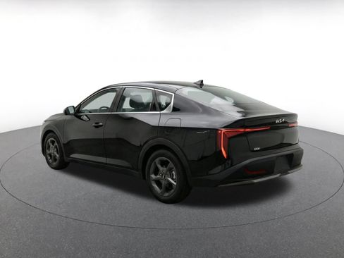 Used 2025 Kia K4 FWD image 7