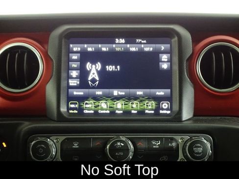 Used 2023 Jeep Wrangler Unlimited Rubicon image 18