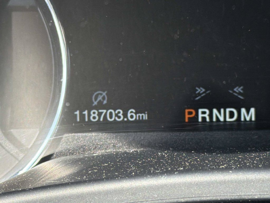 Used 2018 Ford Expedition Limited w/ Equipment Group 302A RWD image 27