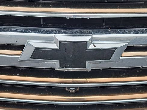 Used 2024 Chevrolet Tahoe High Country RWD image 11