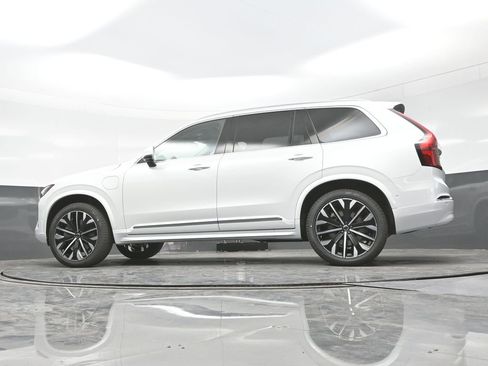 New 2026 Volvo XC90 T8 Ultra w/ Protection Package AWD/4WD image 28