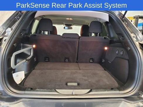 Used 2016 Jeep Cherokee Latitude w/ Safety/Convenience Group image 7