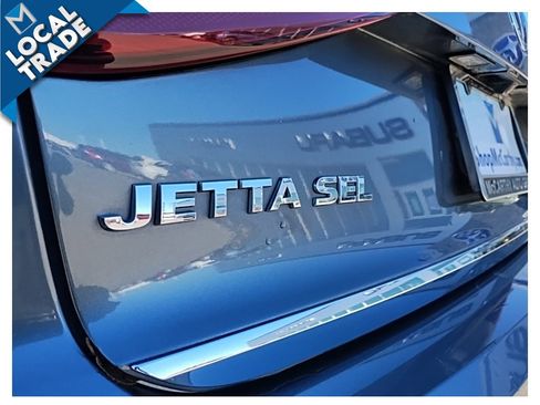 Used 2017 Volkswagen Jetta SEL image 11