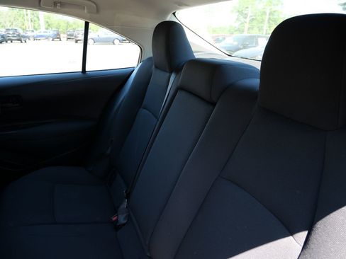 Used 2022 Toyota Corolla LE FWD image 25