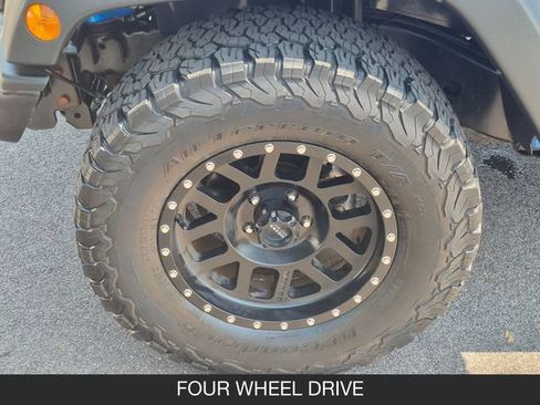 Used 2015 Jeep Wrangler Unlimited Sport w/ Quick Order Package 24S AWD/4WD image 26