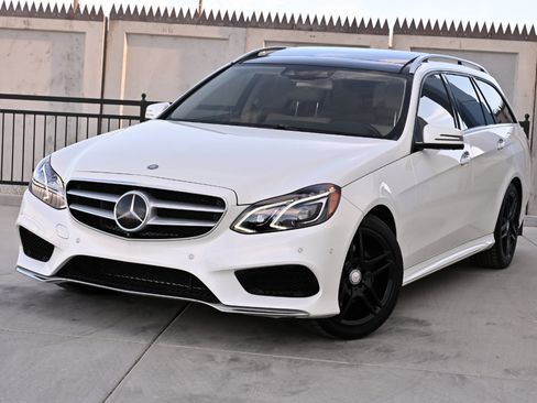 Used 2015 Mercedes-Benz E 350 4MATIC Wagon image 3