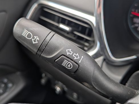 Used 2020 Chevrolet Equinox LT AWD/4WD image 23