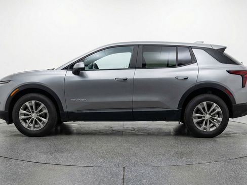Used 2025 Chevrolet Equinox LT FWD image 5