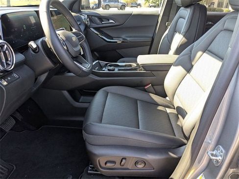 New 2026 Chevrolet Equinox LT w/ Convenience Package II image 14