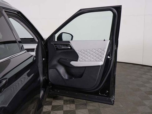 New 2025 Mitsubishi Outlander SEL image 27