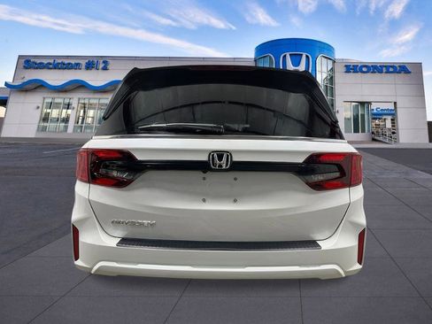 New 2026 Honda Odyssey EX-L image 4