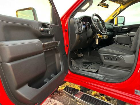 Used 2021 Chevrolet Silverado 3500 LT w/ Fleet Comfort Package image 19