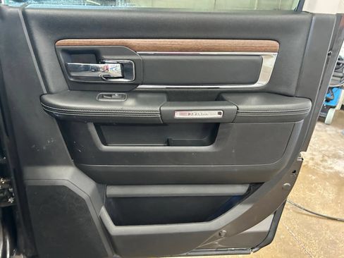 Used 2016 RAM 2500 Laramie w/ Convenience Group AWD/4WD image 30