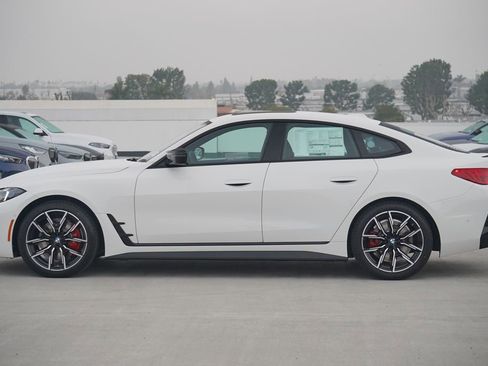 New 2026 BMW M440i w/ Premium Package image 4