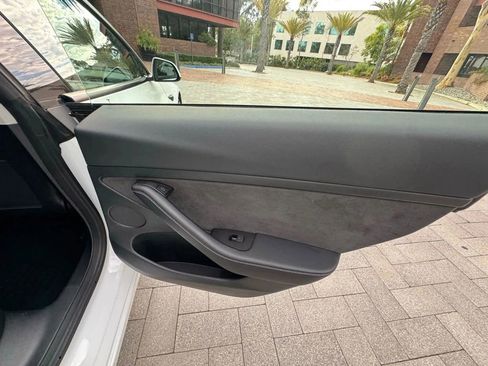 Used 2023 Tesla Model 3 Standard Range image 24