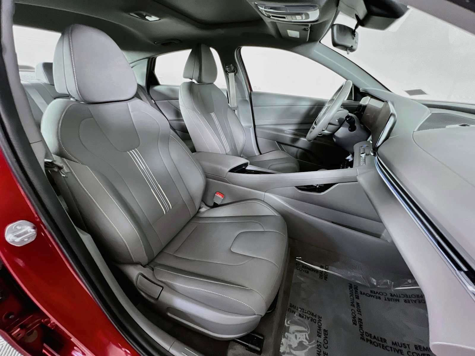 Certified 2024 Hyundai Elantra SEL w/ Convenience Package FWD image 29