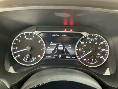 Used 2023 Nissan Rogue SV w/ SV Premium B Package image 24