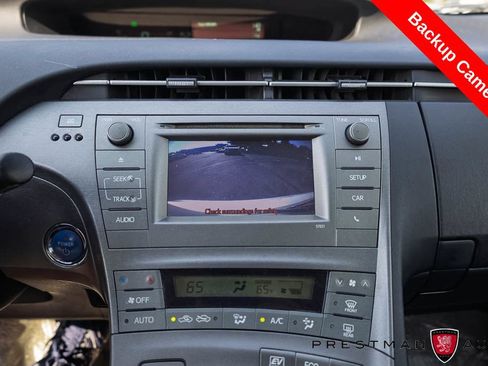 Used 2015 Toyota Prius Two FWD image 4