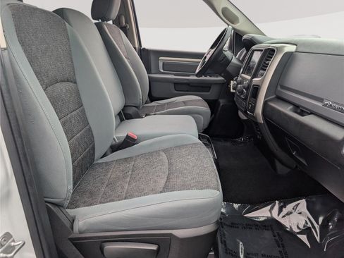 Used 2019 RAM 1500 Big Horn AWD/4WD image 11