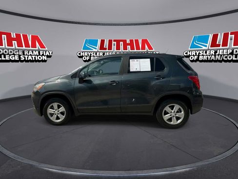 Used 2020 Chevrolet Trax LS w/ Tint and Cruise Package AWD/4WD image 5