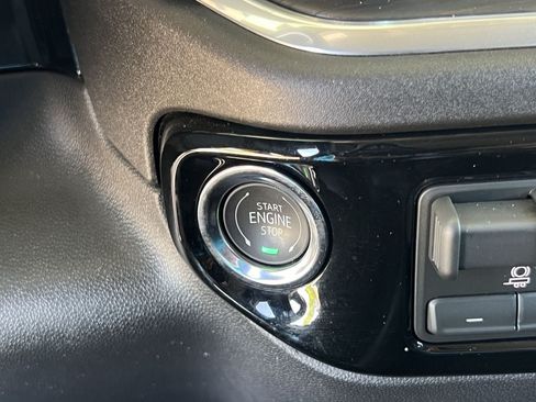 Used 2026 GMC Sierra 1500 SLT RWD image 20