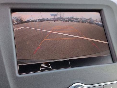 Used 2024 Chevrolet Equinox LT FWD image 23