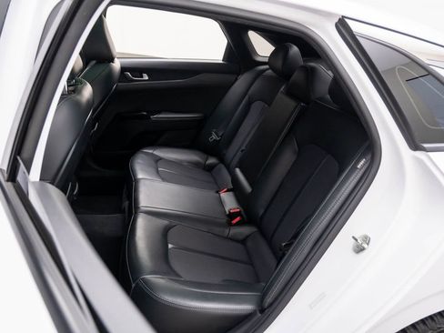 Used 2023 Kia K5 GT-Line image 16