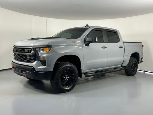 Used 2024 Chevrolet Silverado 1500 Custom Trail Boss AWD/4WD image 3