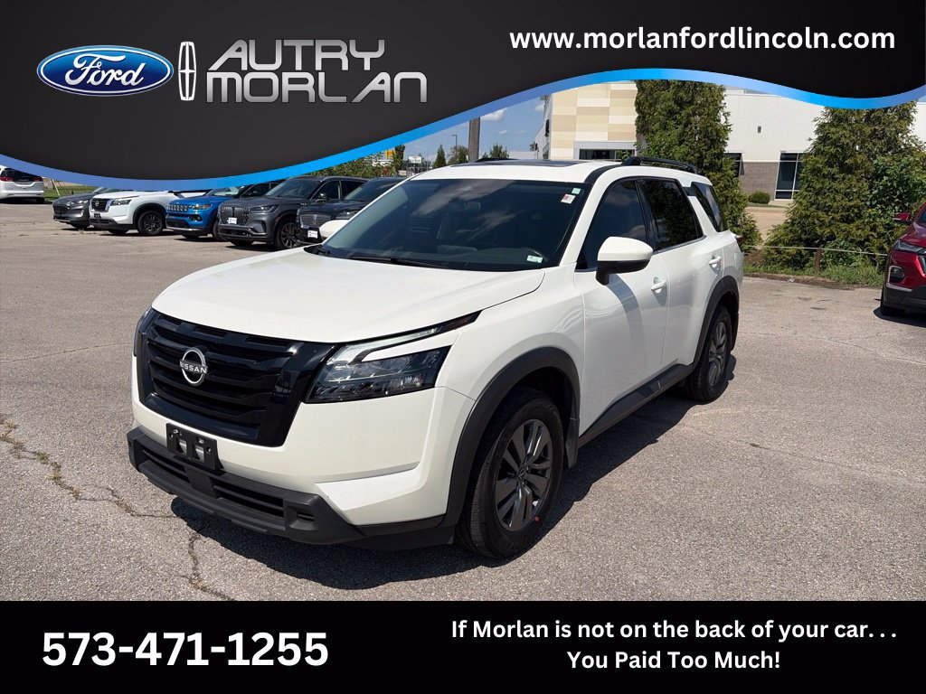 Used 2024 Nissan Pathfinder SV w/ SV Premium Package AWD/4WD image 1