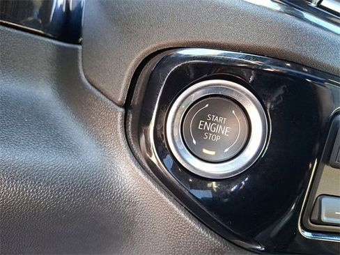 Used 2025 Chevrolet Silverado 1500 ZR2 w/ Technology Package image 24