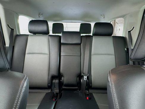 Used 2022 Toyota 4Runner SR5 Premium w/ Moonroof Package AWD/4WD image 17