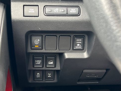 Used 2023 Nissan Frontier PRO-4X w/ Pro-4X Premium Package image 43