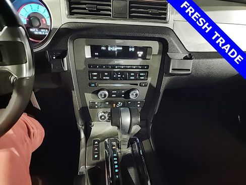 Used 2010 Ford Mustang Premium image 15