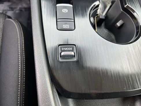 Certified 2024 Nissan Rogue SV image 18