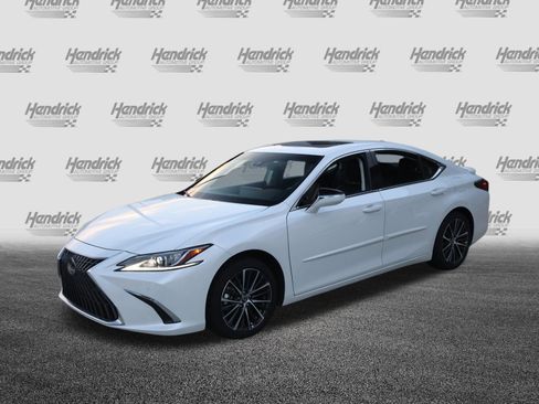 Used 2025 Lexus ES 300h w/ Premium Package FWD image 5