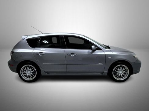 Used 2005 MAZDA MAZDA3 s FWD image 4