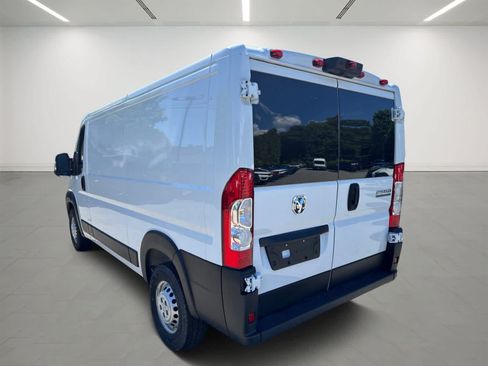 Used 2025 RAM ProMaster 2500 w/ U-Haul Equipment Group FWD image 4