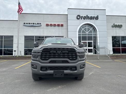 New 2026 RAM 3500 Limited AWD/4WD image 9