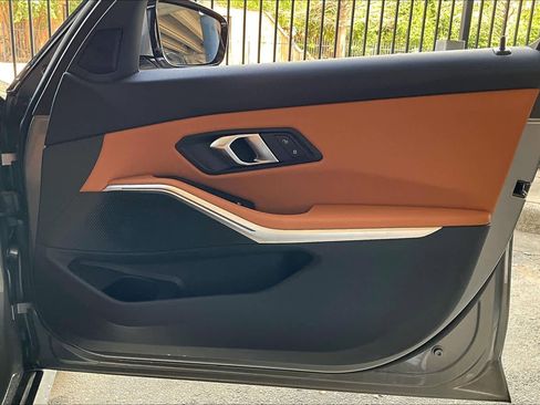 Used 2024 BMW 330i Sedan image 22