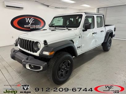New 2026 Jeep Gladiator Sport
