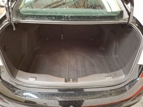 Used 2017 Chevrolet Cruze LT image 12